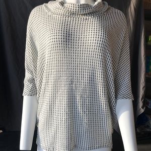 Laila Jayde - top - black and white